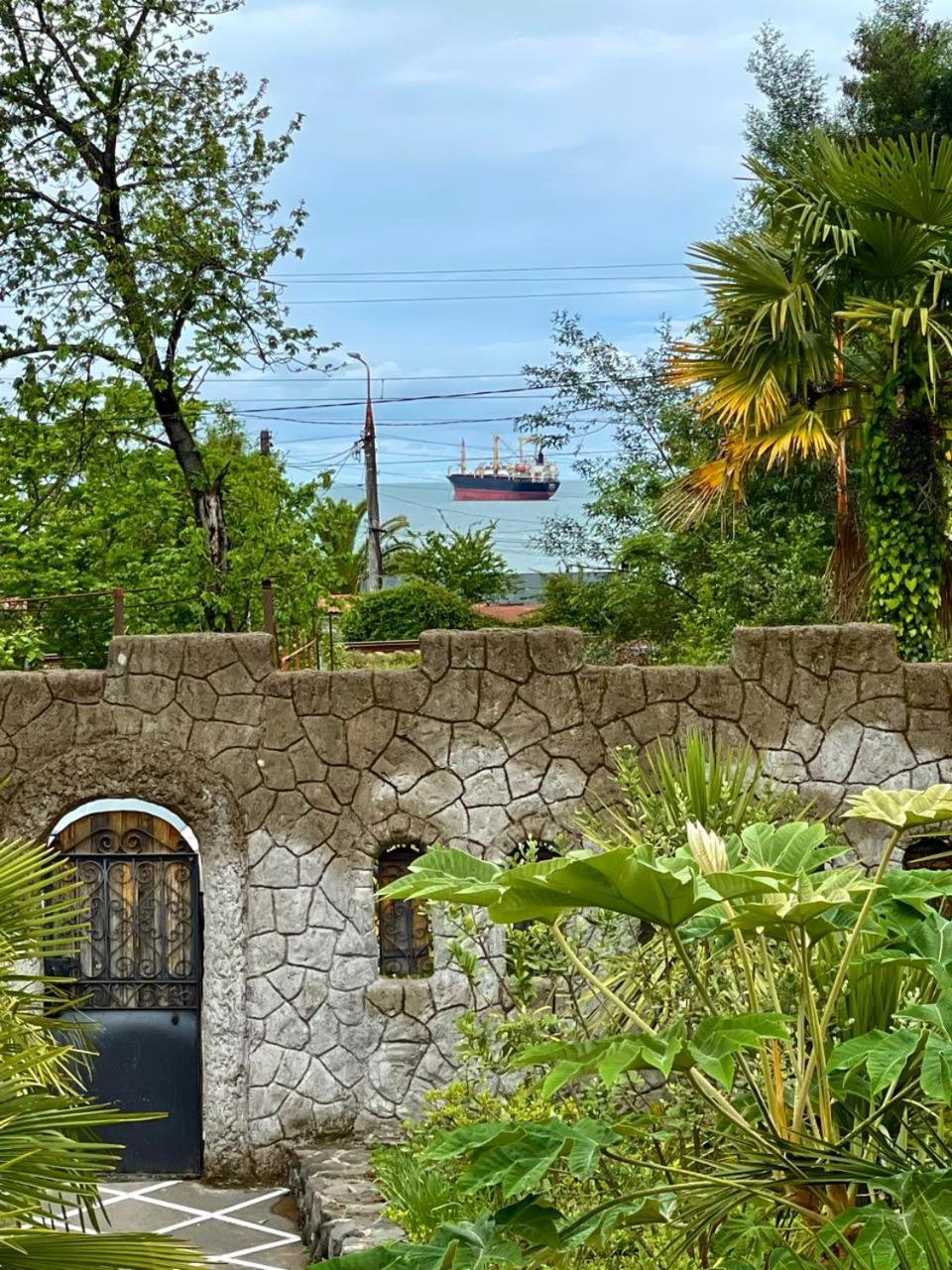 Green Garden Batumi Rum bild